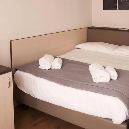 Hotel Ih Puccini Mediolan